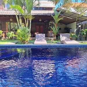 Tegeswoodhouse,private Pool,two Bedrooms And Free Wifi Hébergement de vacances