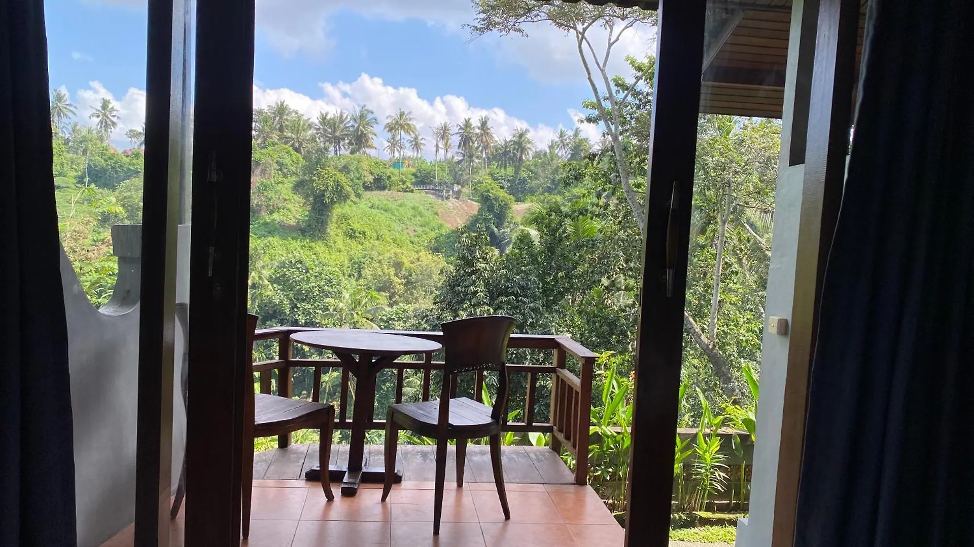 D'Tepi Ubud House Villa